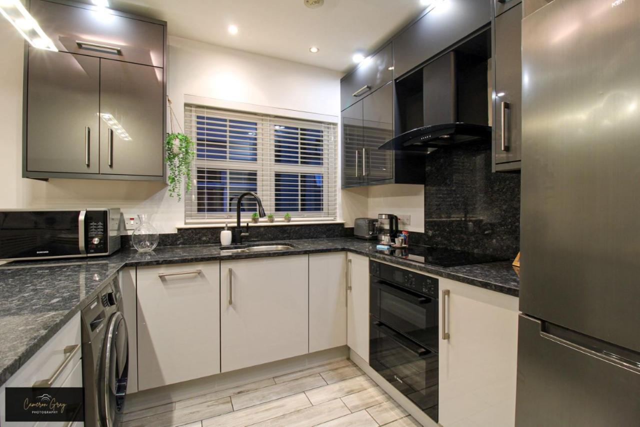 Nice 2 Bed House, Office, Wi-Fi, Free Parking Белфаст Екстер'єр фото