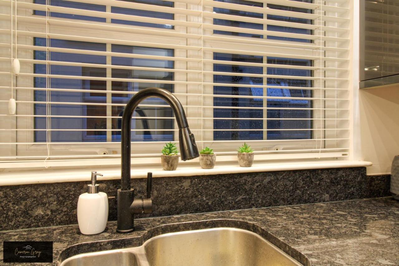 Nice 2 Bed House, Office, Wi-Fi, Free Parking Белфаст Екстер'єр фото