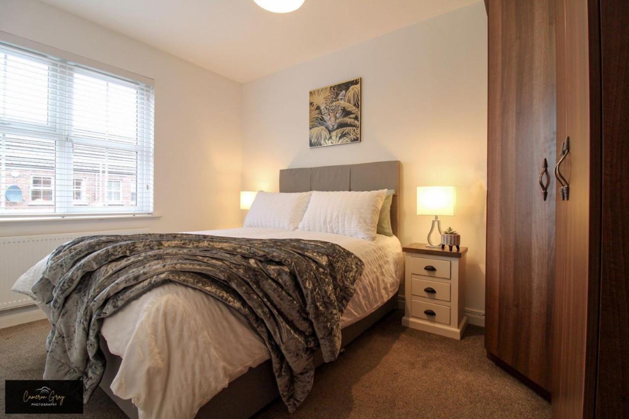 Nice 2 Bed House, Office, Wi-Fi, Free Parking Белфаст Екстер'єр фото